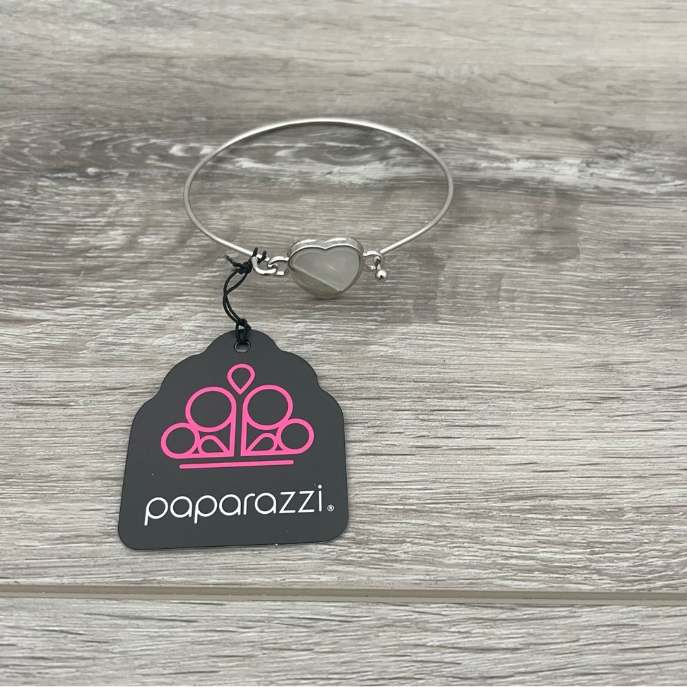 Bundle of Paparazzi Jewelry - Picture 7 of 7